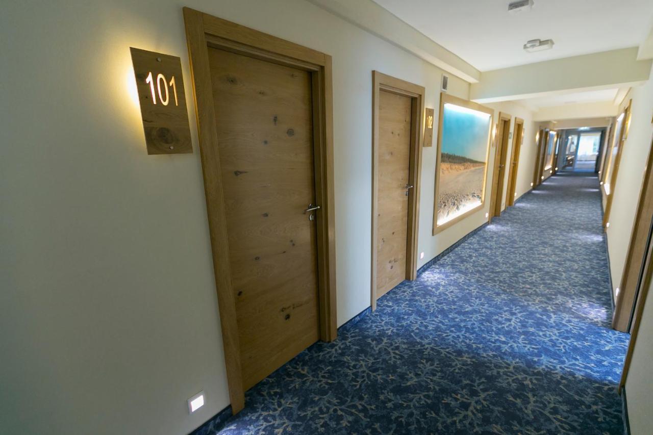Interferie Cechsztyn Hotel Ustronie Morskie Exterior photo